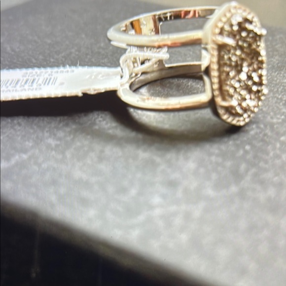 Kendra Scott Elyse Ring Silver   🆕 size 6 - Picture 5 of 10